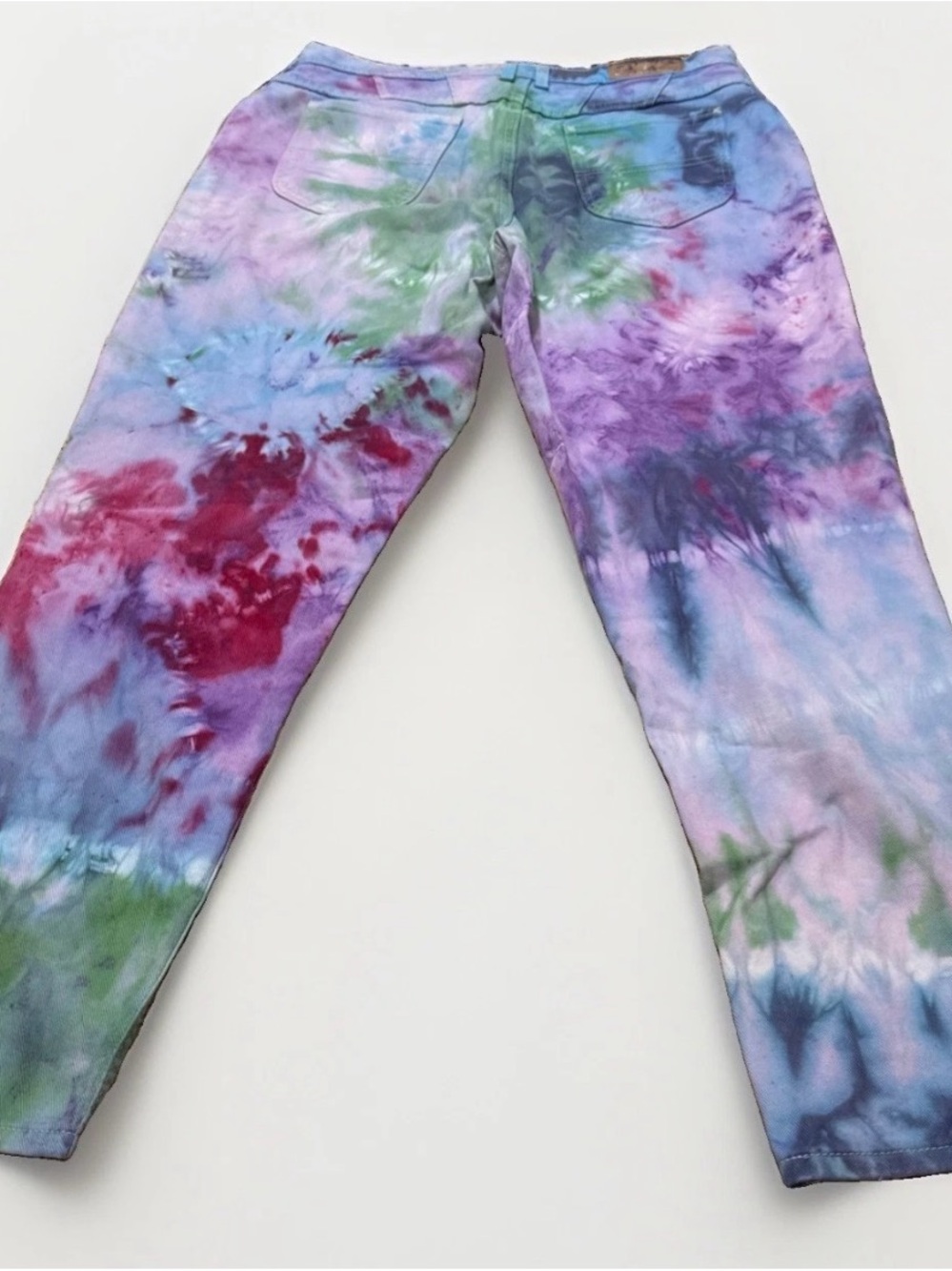 Vintage Tie dyed Riders by Lee Tie-Dye Ankle Jeans in Purple, Blue & Green